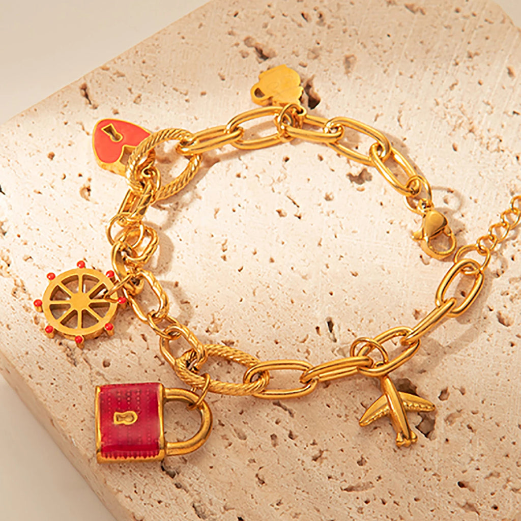 LoveFlight™ 💫 – 18k Gold Bracelet